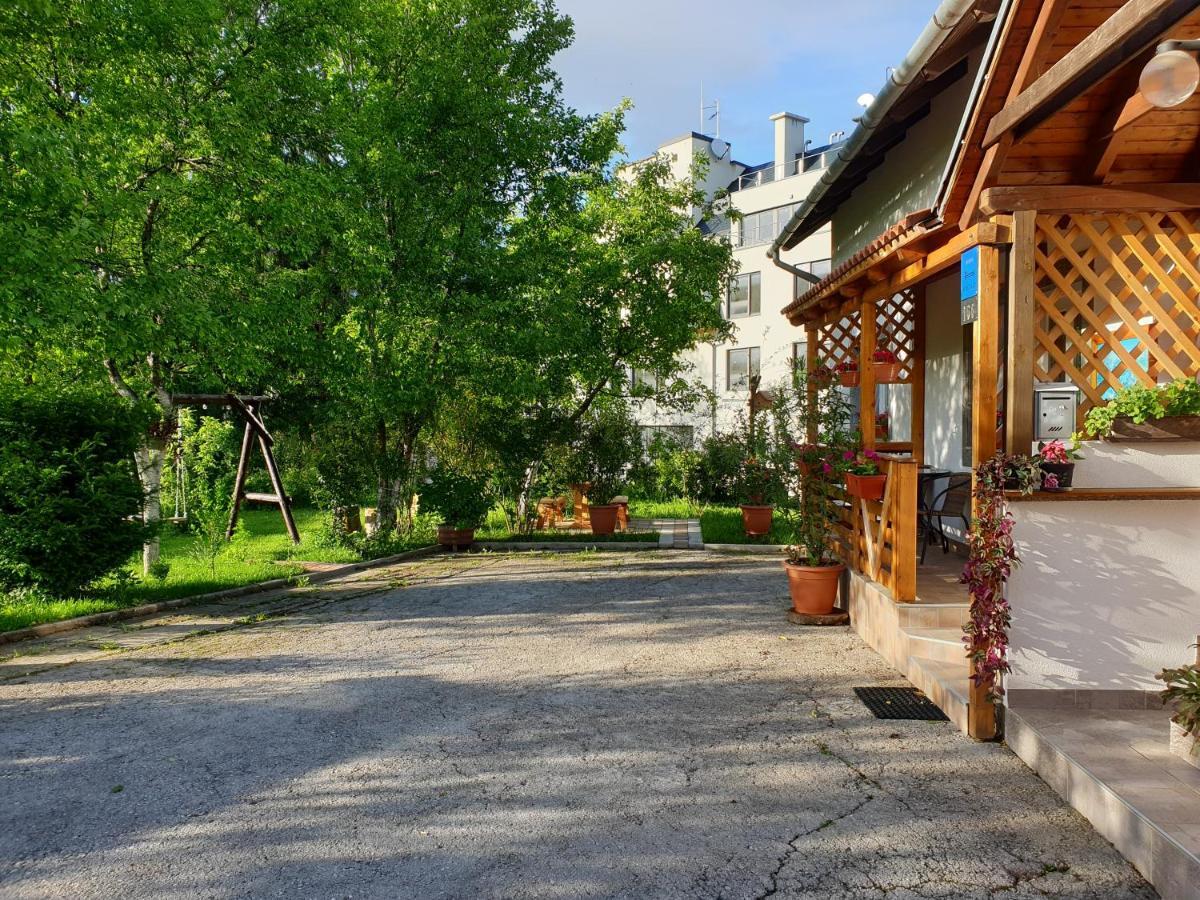 Apartment Liso Seliste Dreznicko Exteriör bild
